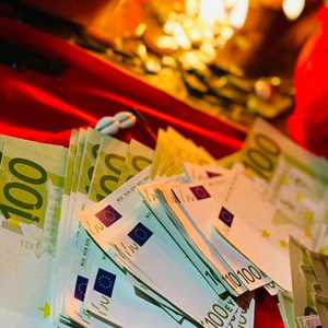  +229 46 94 65 21 ; LE VRAI PORTEFEUILLE MAGIQUE, PORTEFEUILLE MAGIQUE EN DOLLARS, un expert en divertissement pour entreprise à Fort de France